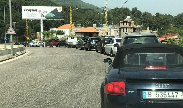 فوضى الطوابير وأزمة المحروقات "خبيصة".. هل من حلّ قريب؟