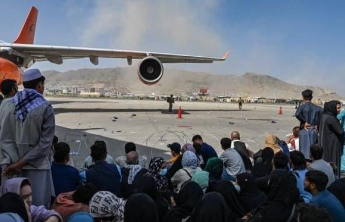 بسبب موقف بايدن.. ترودو يعلن إنهاء عمليات الإجلاء من مطار كابل بعد أيام.. ويعد بإجلاء أكبر عدد ممكن