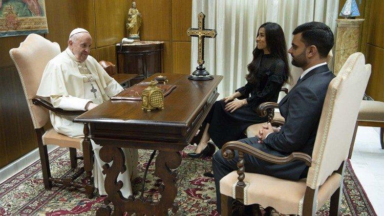 البابا فرنسيس يستقبل ناديا مراد