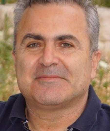 سماحه: بعيداً عن الانفعال.. ماذا تدرسون اولادكم؟