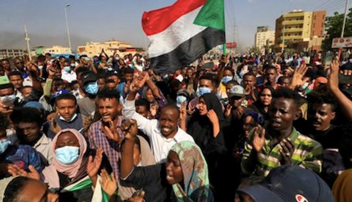 الجيش السوداني... لم يعد بحاجة للمدنيين