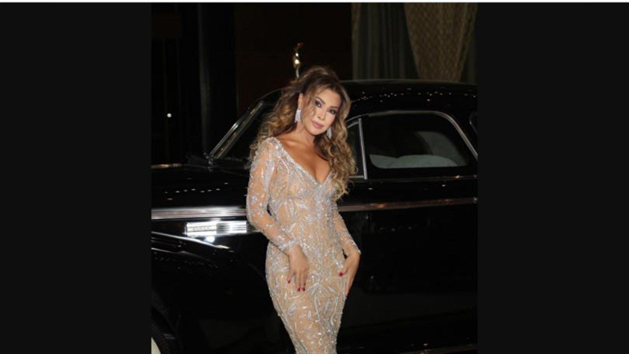 نوال الزغبي بإطلالة خاطفة وساحرة في حفلتها في العراق