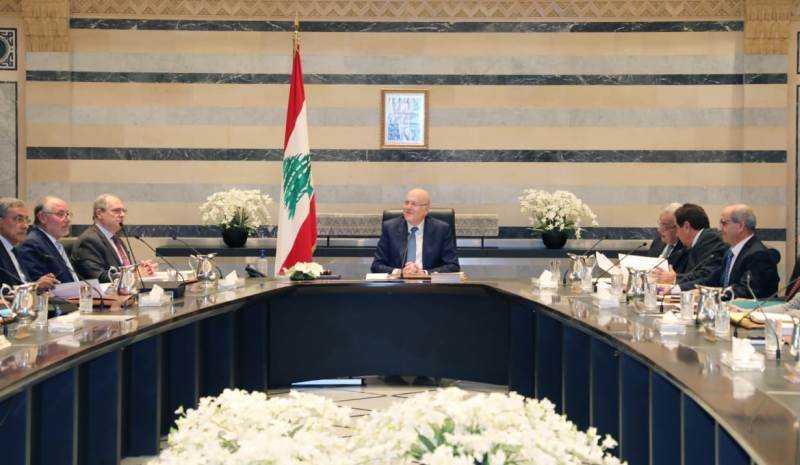 قد يفجّر الحكومة من الداخل.. انعقاد مجلس الوزراء مغامرة