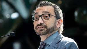 كندا تسمح باستئناف الرحلات الدوليّة عبر المزيد من مطارات البلاد