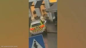 دهس ورصاص.. فيديو لمقتل "مهاجم المارة" في أوسلو