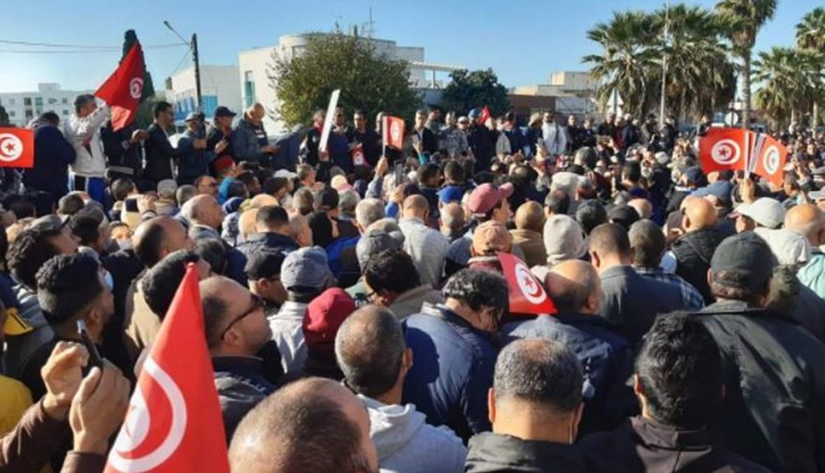 تونس... احتجاجات واشتباكات في محيط البرلمان