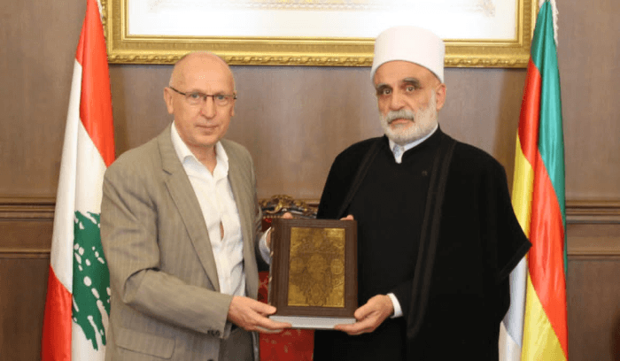 أبي المنى: تكاتف رؤساء الطوائف يخلق جوا ايجابيا لتهدئة الشارع