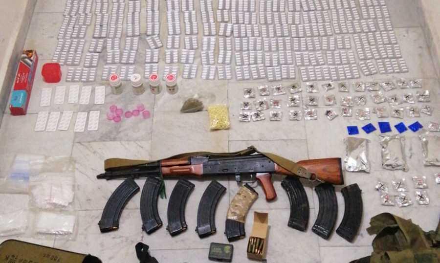 الجيش: توقيف شخصين في منطقة حي السلّم (صوَر)