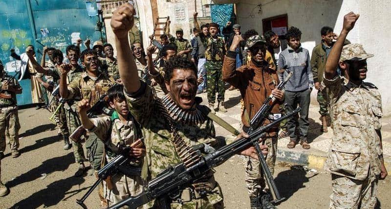 الحوثيون يُعلنون استهداف مواقع سعودية ومنشآت تابعة لأرامكو