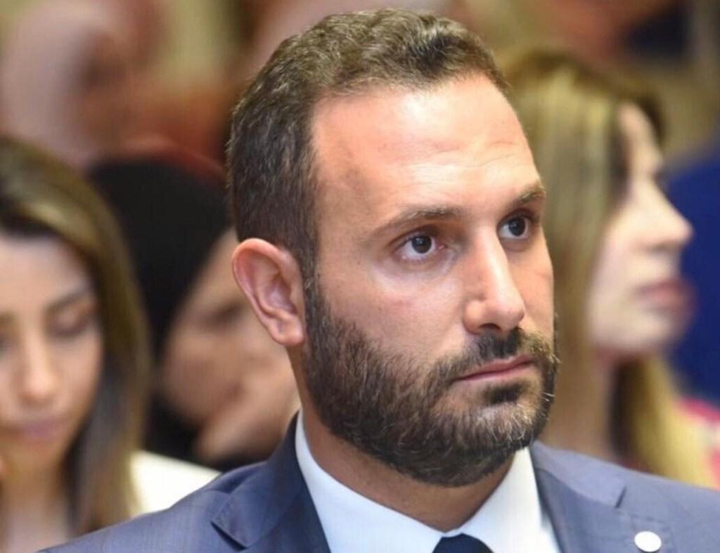 المحامي جيمي فرنسيس لبرنامج عالموجة سوا: ” رزقالله ع أيام رجالات الاستقلال، العرض المدني للاستقلال بالشكل والمضمون سيحمل رسائل معيّنة”