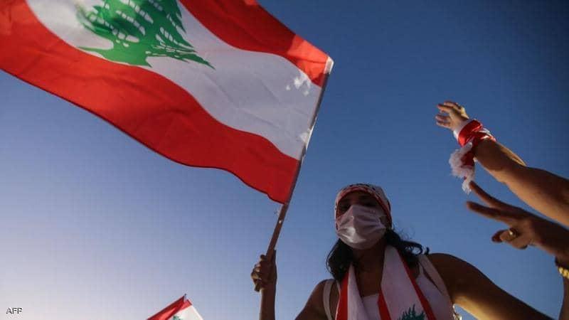 صرخة من الخارج.. لبنانيون يشتكون من "نزيف الأموال" بالسفارات