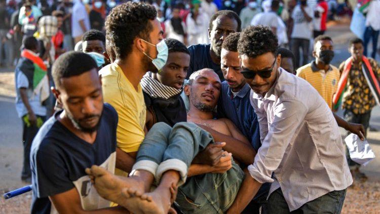 رئيس مجلس أساقفة السودان يعرب عن أمله ببداية مرحلة جديدة تُنهي إراقة الدماء