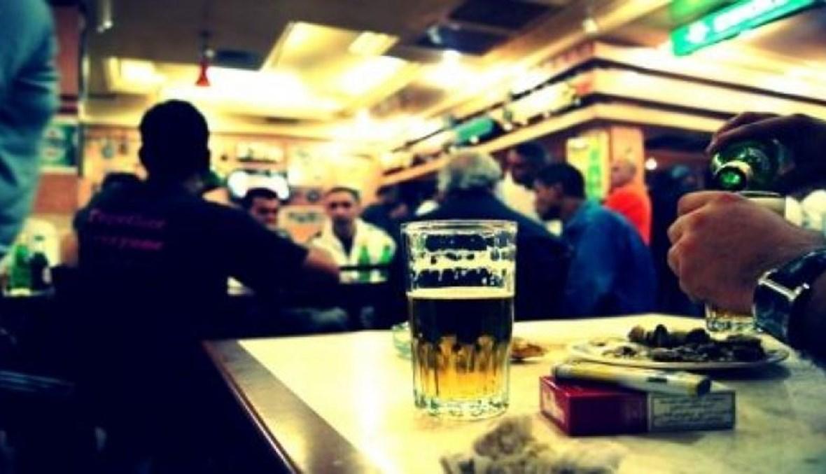 تونس تنتفض نصرة لروّاد "الخمّارات": على سعيّد توفير الخميرة