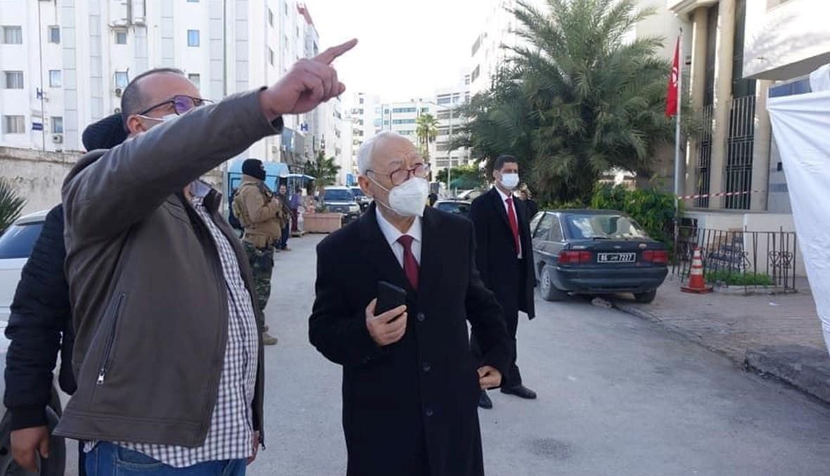 راشد الغنوشي في مواجهة الأصدقاء قبل الخصوم... هل يطيح "بوعزيزي النهضة" بزعيمها التاريخي؟