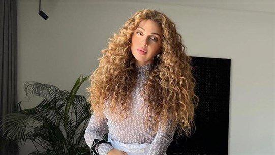ميريام فارس تخطف الأنظار بإطلالتها في حفلتها في السعودية