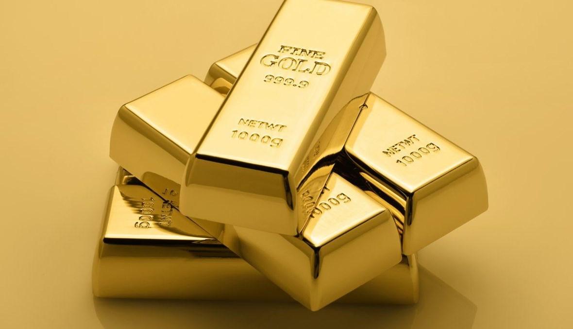 الذهب قرب أعلى مستوياته في 3 أسابيع... والسبب "أوميكرون"