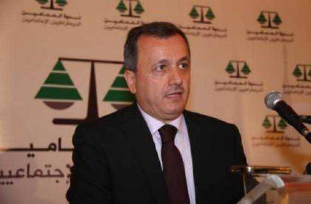 جورج جريج: إلعبوا أمام بيوتكم السياسية وأتركوا القضاء لأهله