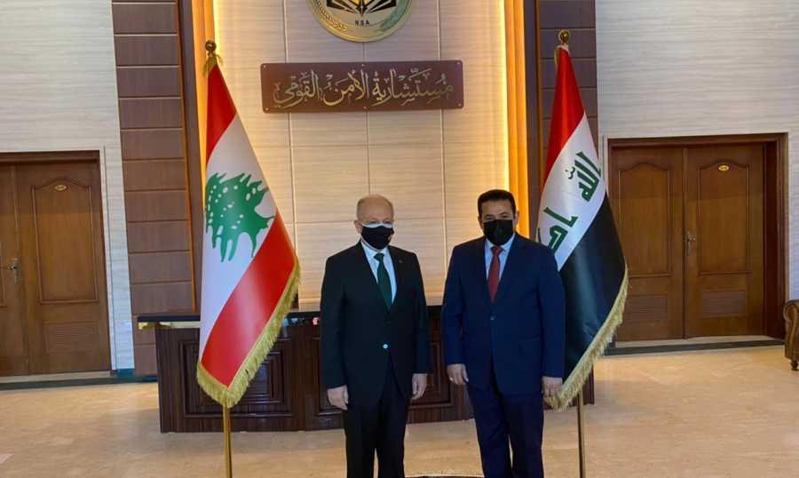 وزير الدفاع عرض مع مستشار الامن الوطني العراقي التعاون بين البلدين