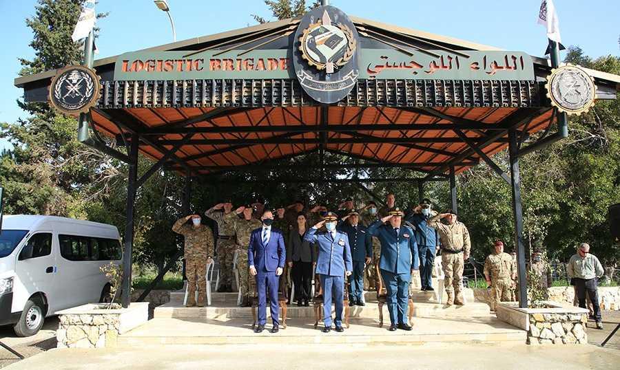 (بالصور)هبة بريطانية بمليون جنيه للجيش اللبناني... كولارد: دوره حاسم في حماية لبنان