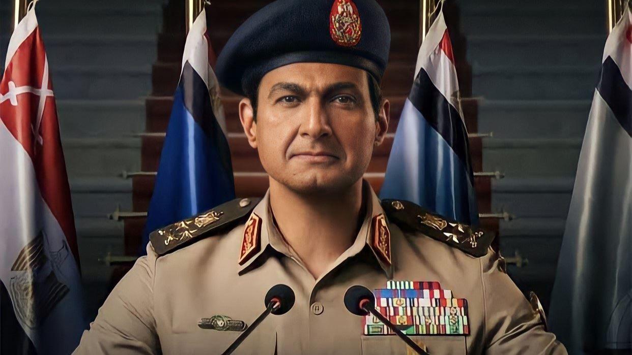 ماكيير "الاختيار 3": ياسر جلال وافق على حلاقة جبهته تماماً لتجسيد شخصية السيسي