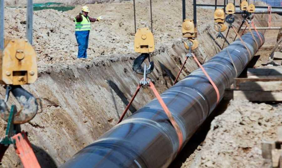 فياض يبحث مع وزير البترول المصري توريد الغاز