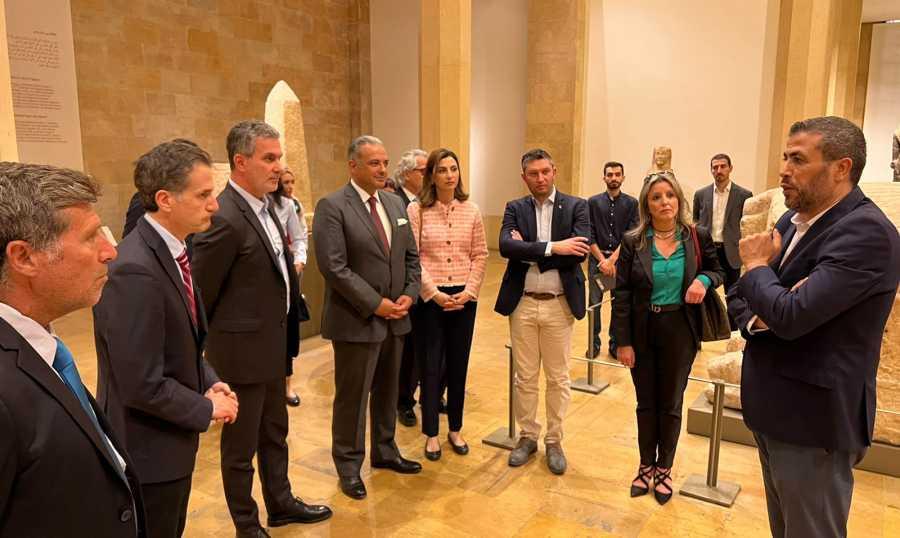 نصّار استقبل دومينيوني في المطار وجالا مع المرتضى في المتحف الوطني
