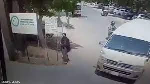 "امرأة انتحارية" تحول حافلة إلى كرة من اللهب