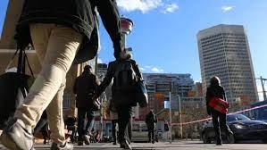 مجتمع ألبرتا فتيّ مقارنة بسائر كندا