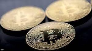 بتكوين تسجل أدنى مستوى في 10 أشهر مع هبوط في الوول ستريت