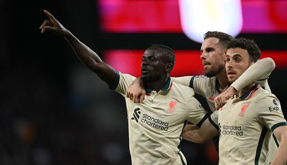 ليفربول للتشبث بآماله بالرباعية التاريخية