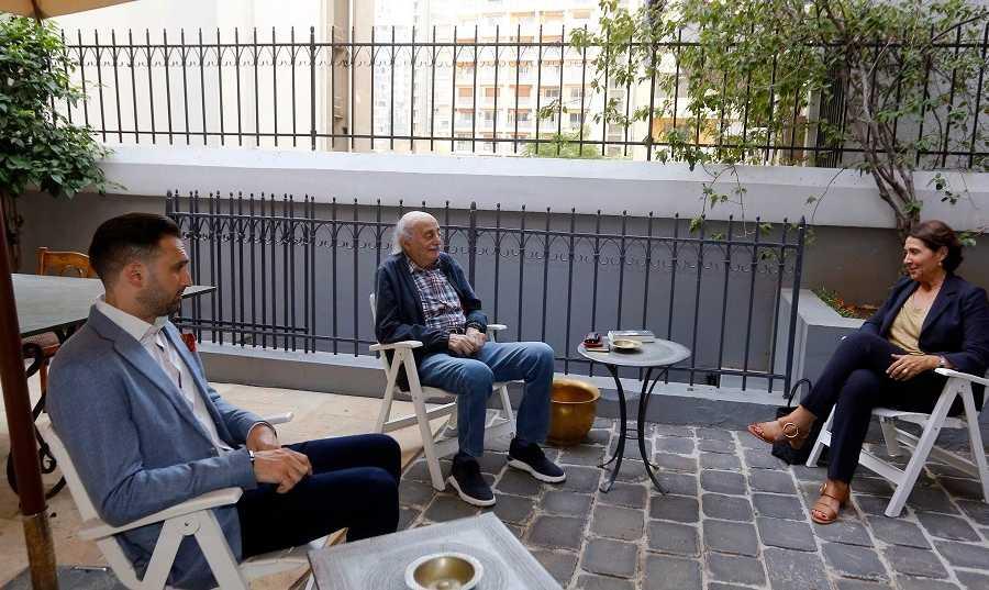 جنبلاط يعرض التطورات مع غريو وسفير باكستان