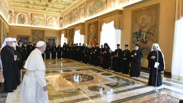البابا يوجه رسالة إلى سينودس كنيسة الروم الملكيين الكاثوليك في أوكرانيا