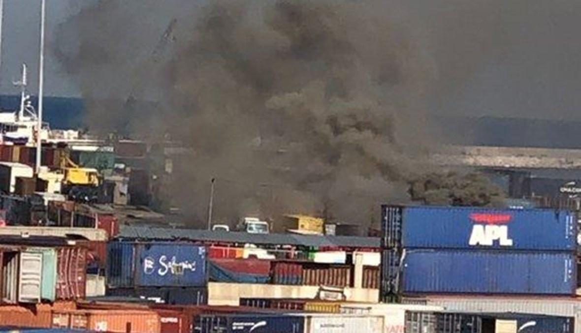 بالصور – حريق في مستوعبَين في مرفأ بيروت... وفوج الإطفاء يتدخّل