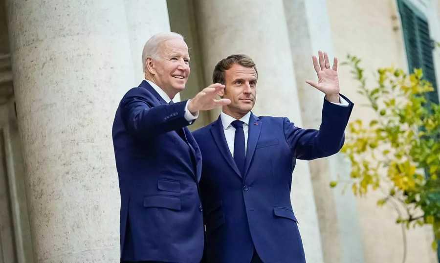  الرئيس الفرنسي ايمانويل ماكرون يحاول فصل "النووي" عن الرئاسة.. ويزور لبنان لساعات عشية الميلاد