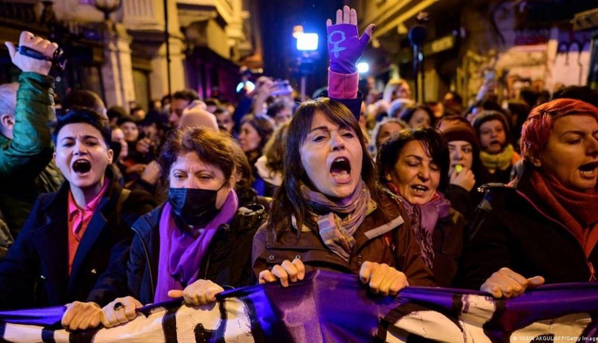 النّساء في تركيا تحت الضّغط.. قد يدفعن الفاتورة الأكبر في حسابات الانتخابات