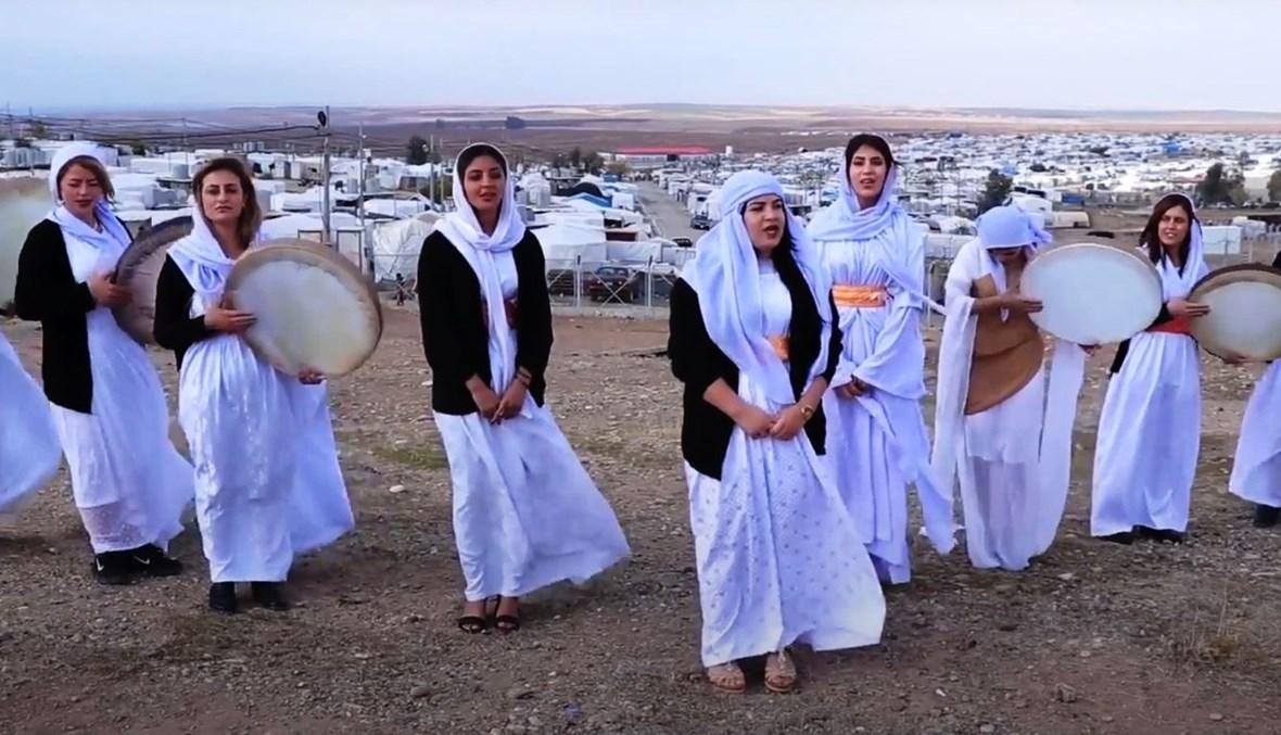 تأكيداً للهويّة والتقاليد... أيزيديات يحفظنَ سيرة المعاناة والكفاح في أرشيف ثقافي