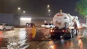سيول مكة المكرمة.. تعليق الدراسة وإغلاق طرق