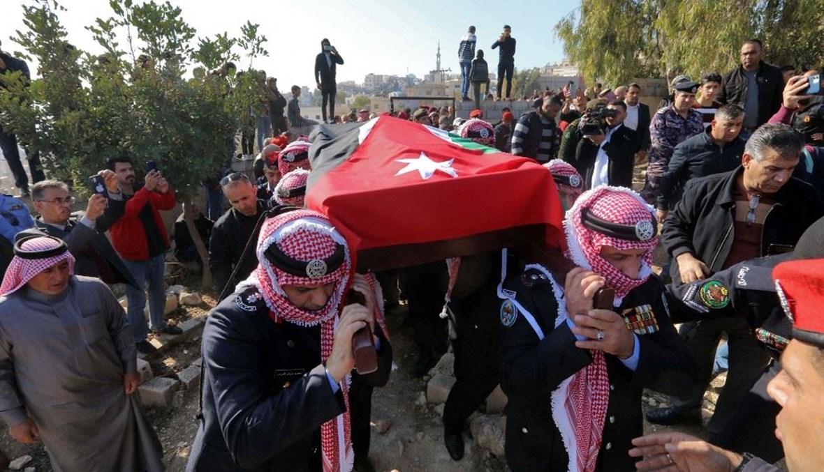 الأردن يشيّع العقيد الدلابيح والسلطات تحذّر من استغلال الاحتجاجات لزعزعة الأمن