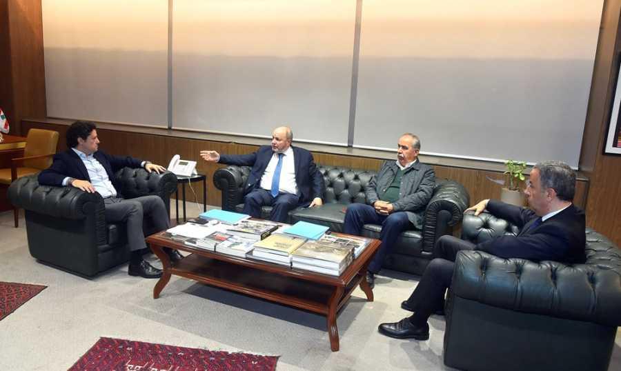 وزير الاعلام زياد المكاري يبحث والاسمر اوضاع موظفي تلفزيون لبنان