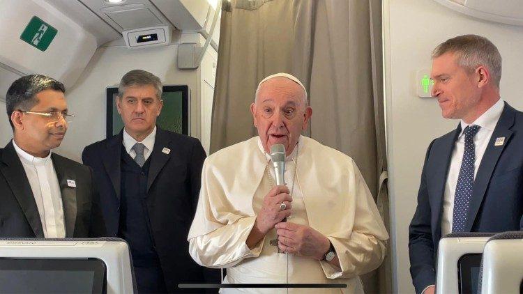 البابا: العالم كلُّه في حرب وفي دمار ذاتي، لنتوقّف!