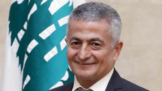 وزير المال  يوسف الخليل: حرمان المريض من الدواء جريمة موصوفة