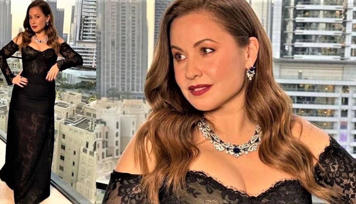 ريا أبي راشد تتألّق بتوقيع رامي قاضي في حفل جوائز Time 100 Impact في دبي