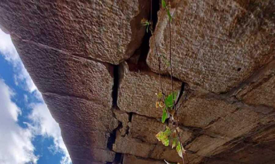 احذروا… جسر في جبيل تشقق بعد الهزة الأرضية!