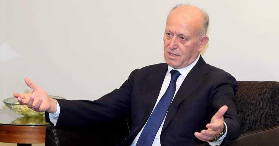 ريفي: ليس من العدل أن يكون شباب الدفاع المدني تحت رحمة حكام فاسدين