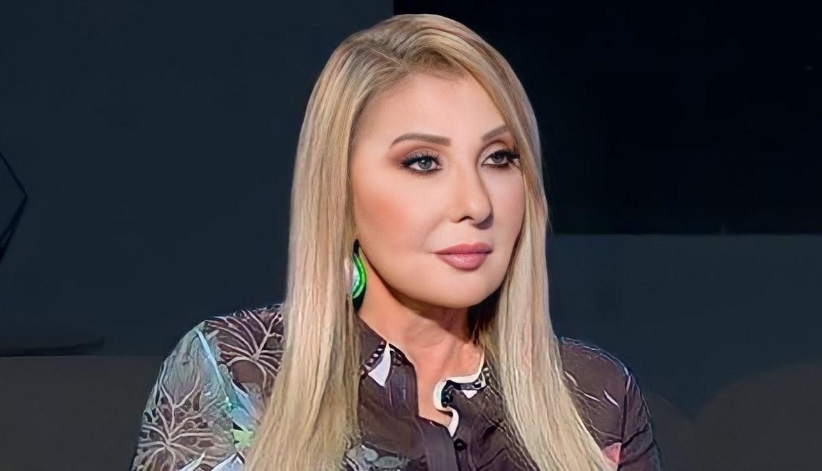 امتدحت الجمهور الإماراتي... نادية الجندي تحتفي بجائزة "الصقر الذهبي"