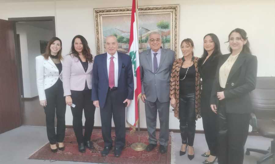  وزير الخارجية عبدالله بوحبيب يلتقي رئيس المجلس الاغترابي