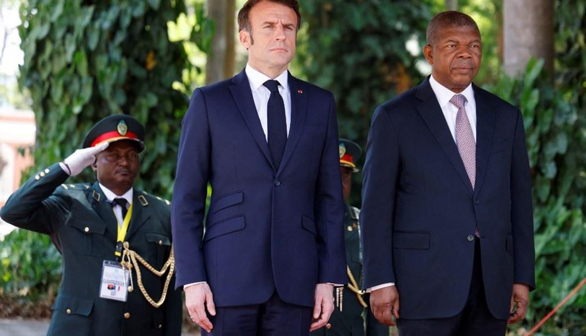 بهدف إرساء "علاقة جديدة"... ماكرون يواصل جولته الإفريقية