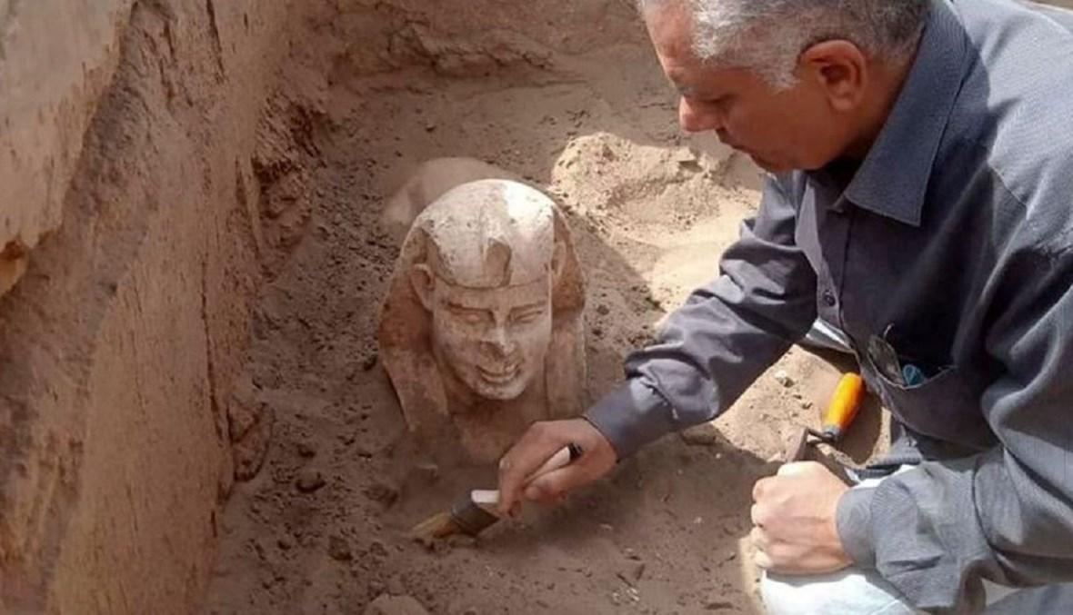 أبي الهول مبتسماً!