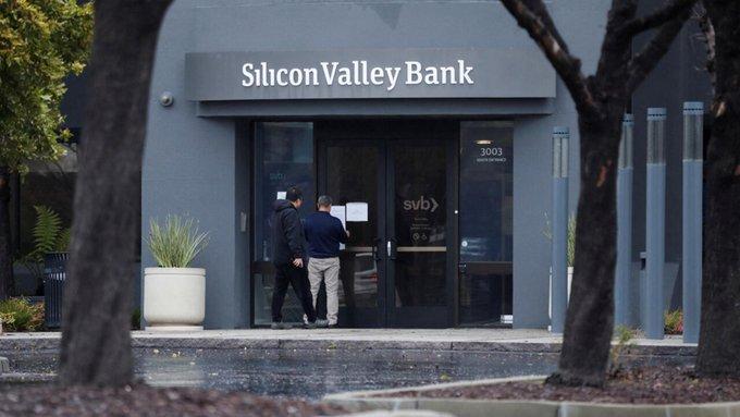 وزارة العدل الأمريكية تفتح تحقيقًا في قضية إفلاس بنك سيليكون فالي يستهدف خصوصًا مبيعات الأسهم الأخيرة