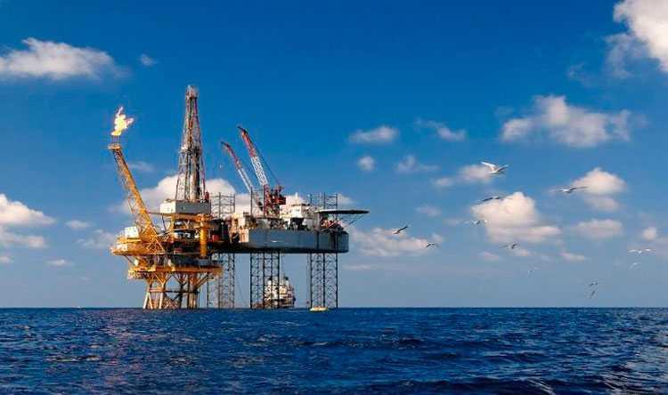 منصة الحفر Transocean Barents في لبنان آب المقبل